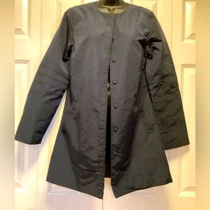Elizabeth Roberts Rain Coat Women’s Size S Color Dark Blue Snap Closure Stylish
